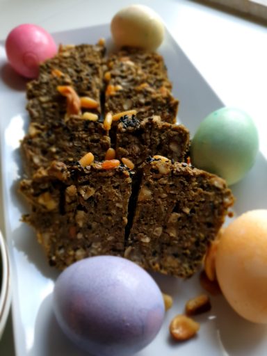 Spinat-Nussbrot